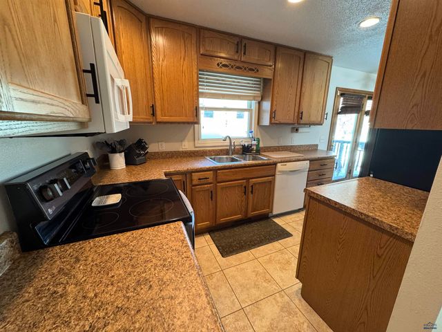 3605 MAPLE AVE, Rapid City, SD 57701