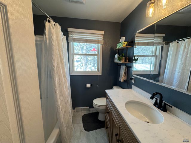 3605 MAPLE AVE, Rapid City, SD 57701