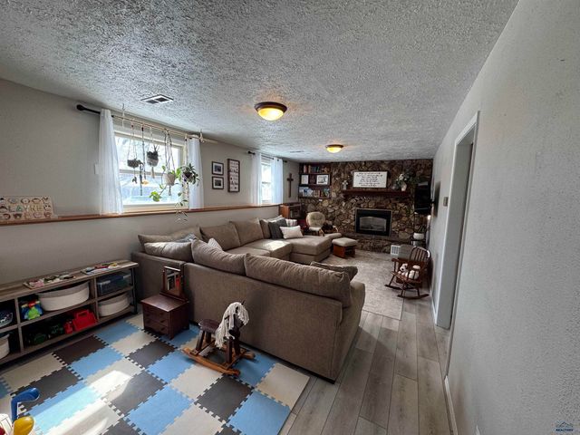 3605 MAPLE AVE, Rapid City, SD 57701