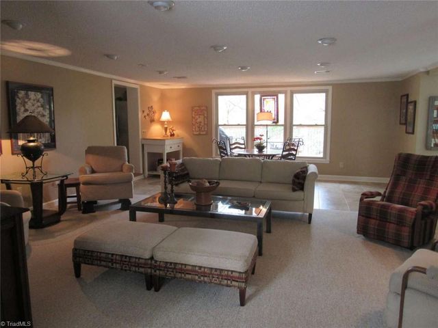 408 Colonial Drive, North Wilkesboro, NC 28659