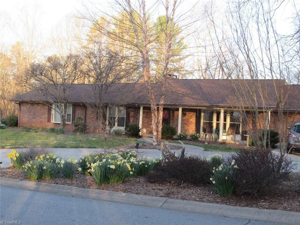 408 Colonial Drive, North Wilkesboro, NC 28659