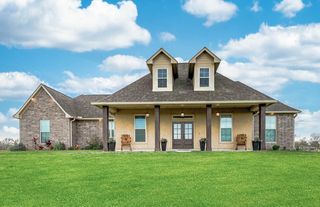 2711 Oakwood Shores Drive, Richwood, TX 77515