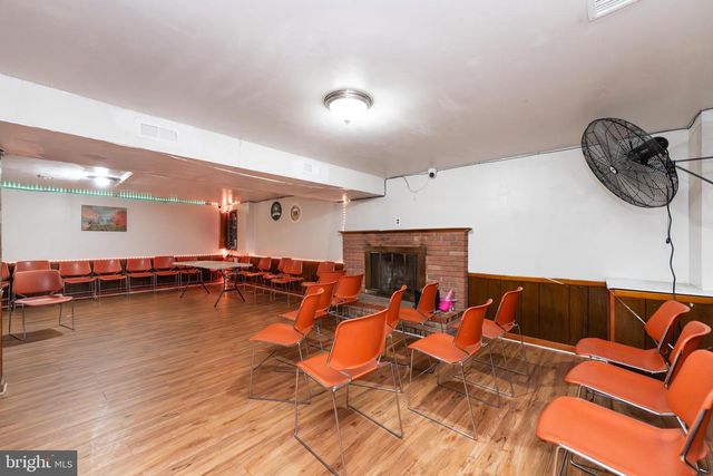 9549 RIGGS RD, Adelphi, MD 20783