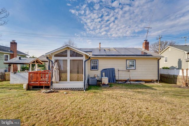 9549 RIGGS RD, Adelphi, MD 20783