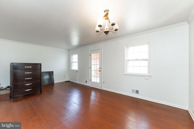 9549 RIGGS RD, Adelphi, MD 20783