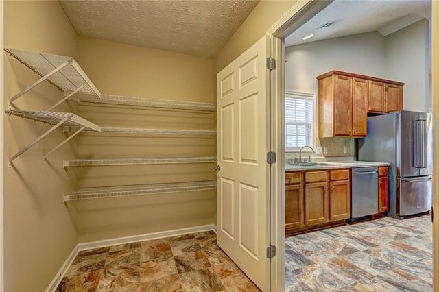 412 Mockingbird Drive, Loganville, GA 30052