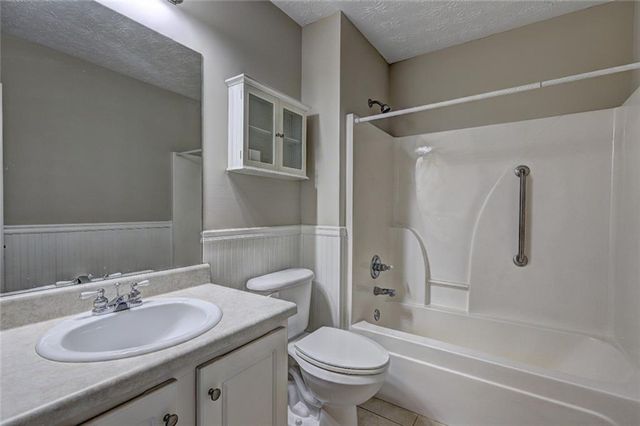 412 Mockingbird Drive, Loganville, GA 30052