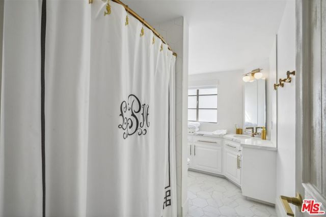 31500 Victoria Point Road, Malibu, CA 90265