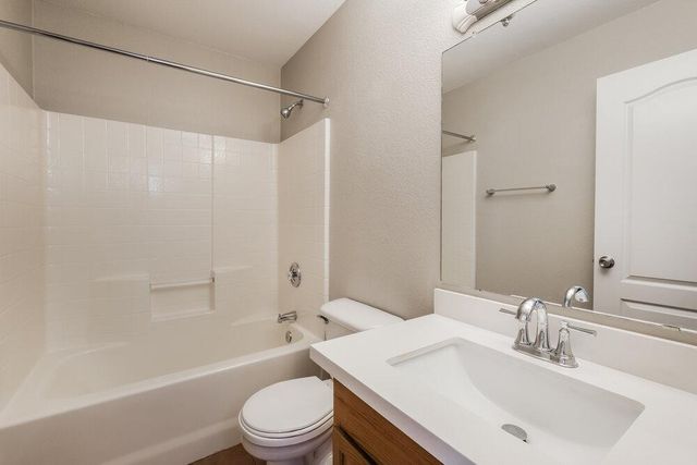 2613 N Silverado, Mesa, AZ 85215
