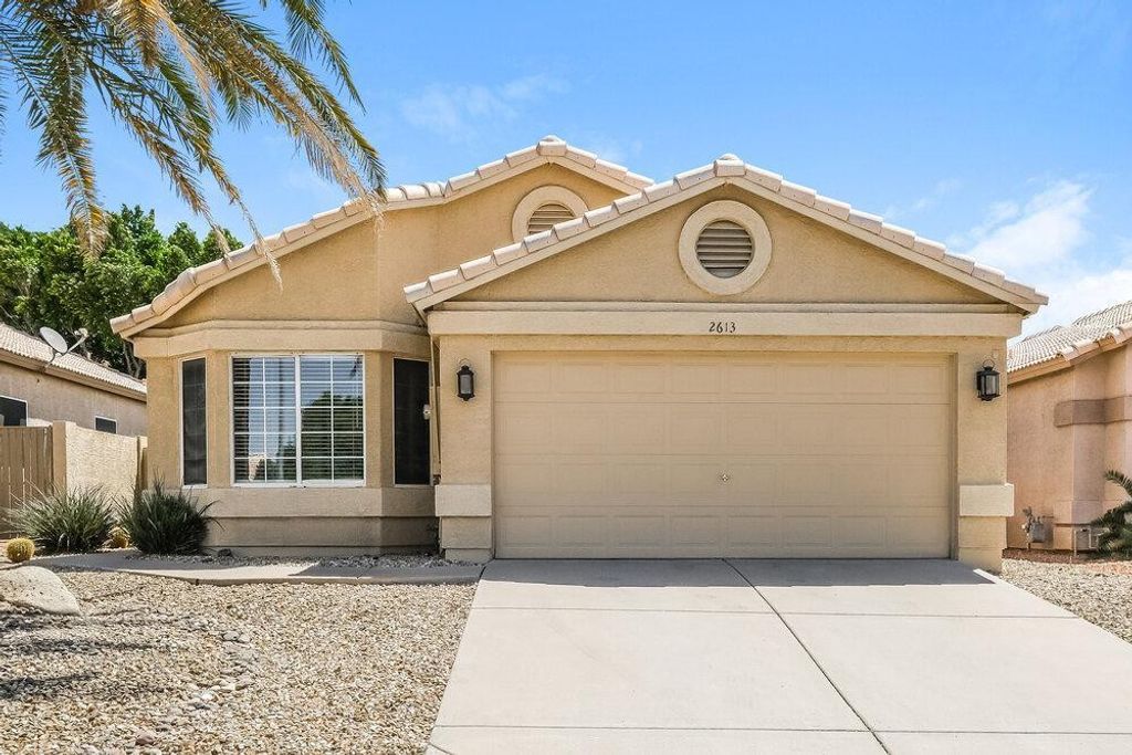 2613 N Silverado, Mesa, AZ 85215