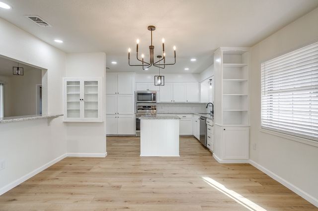 3813 Easy Street, Alvarado, TX 76009