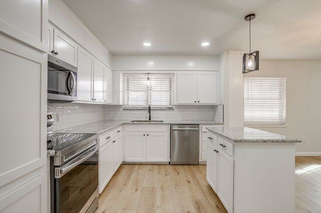 3813 Easy Street, Alvarado, TX 76009