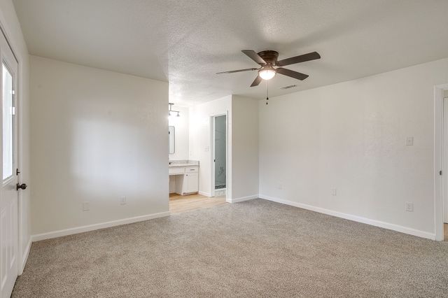 3813 Easy Street, Alvarado, TX 76009