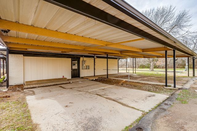 3813 Easy Street, Alvarado, TX 76009