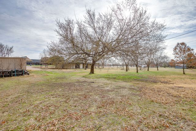 3813 Easy Street, Alvarado, TX 76009