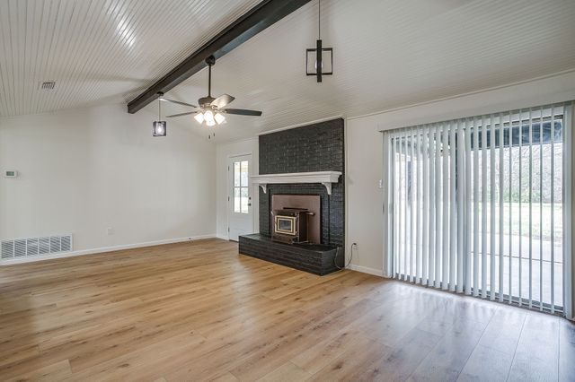 3813 Easy Street, Alvarado, TX 76009