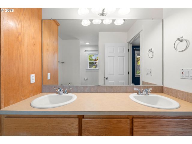 20164 Sw BERNICE Ln, Beaverton, OR 97007