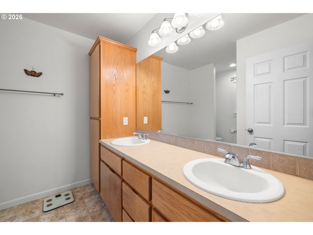 20164 Sw BERNICE Ln, Beaverton, OR 97007