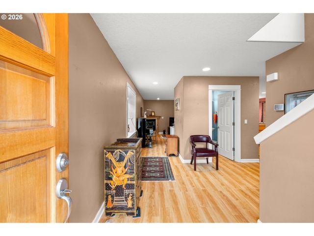 20164 Sw BERNICE Ln, Beaverton, OR 97007