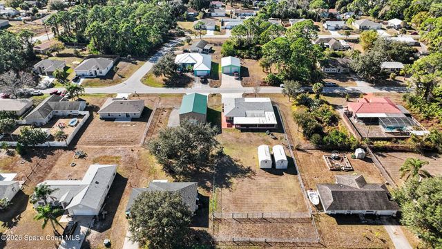 457 Wildwood Avenue SW, Palm Bay, FL 32908