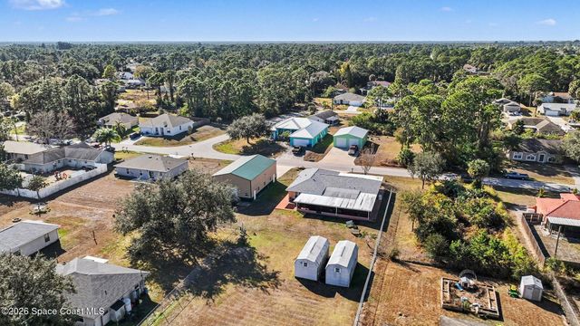 457 Wildwood Avenue SW, Palm Bay, FL 32908