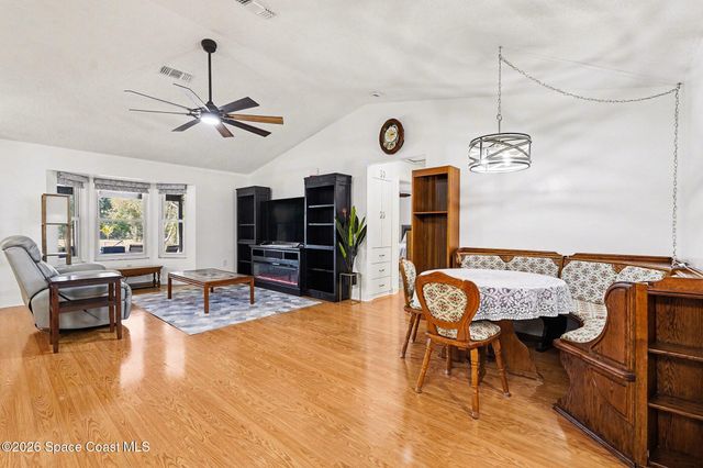 457 Wildwood Avenue SW, Palm Bay, FL 32908