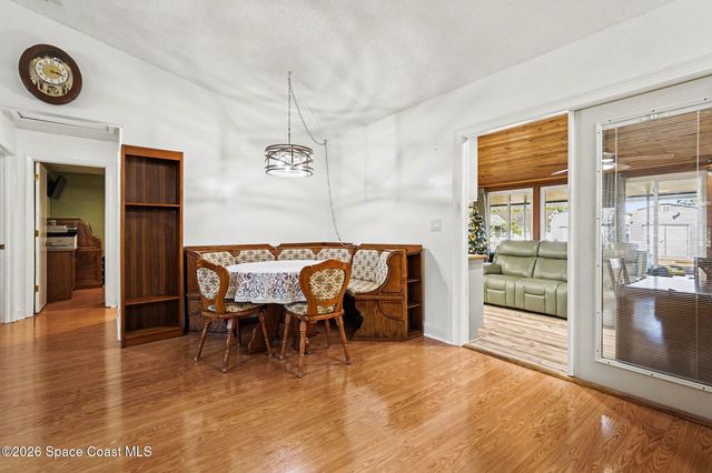 457 Wildwood Avenue SW, Palm Bay, FL 32908