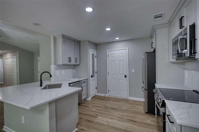 854 Hawk Creek Trail, Winder, GA 30680