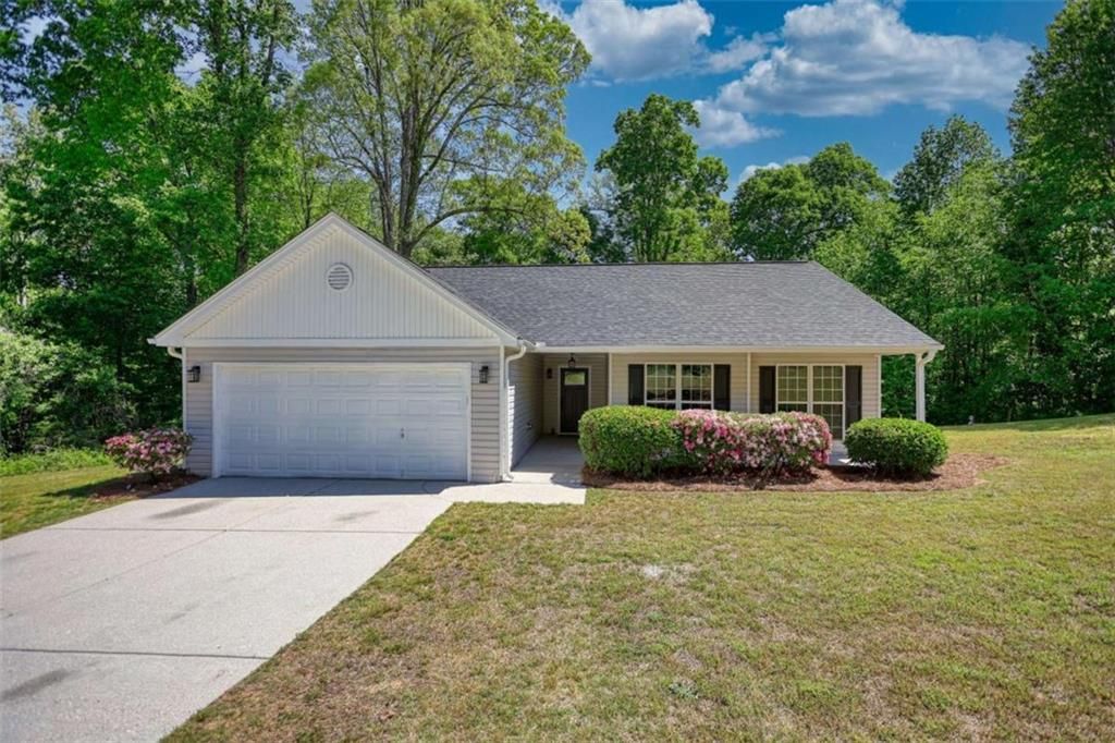 854 Hawk Creek Trail, Winder, GA 30680