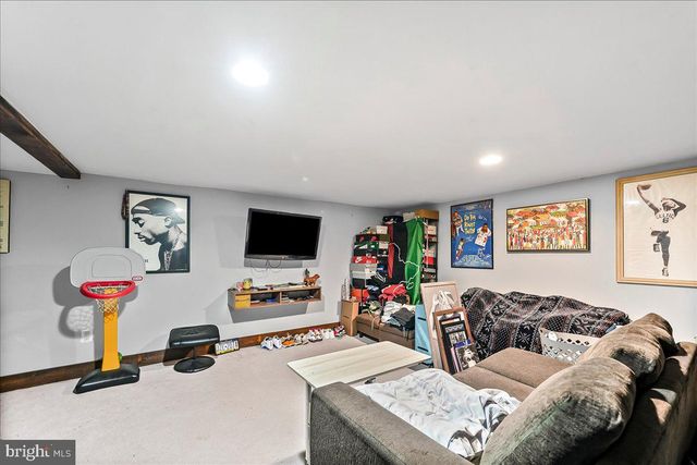 1020 EDGERTON RD, Secane, PA 19018