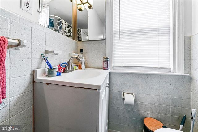 1020 EDGERTON RD, Secane, PA 19018