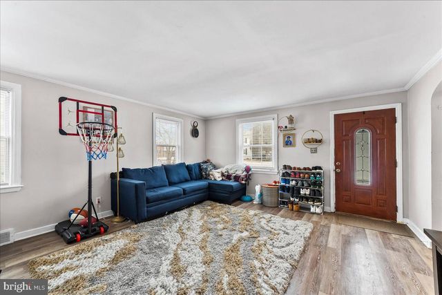 1020 EDGERTON RD, Secane, PA 19018