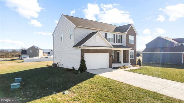 218 HAYBINE DR, Shenandoah Junction, WV 25442