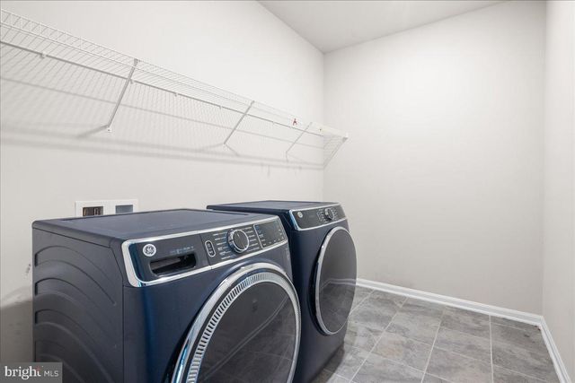 218 HAYBINE DR, Shenandoah Junction, WV 25442