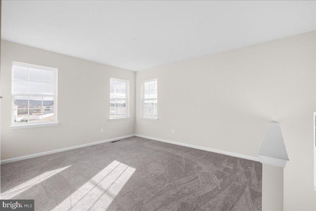 218 HAYBINE DR, Shenandoah Junction, WV 25442