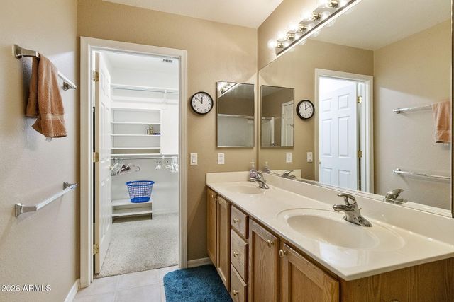 3423 E CHERRY HILLS Place, Chandler, AZ 85249