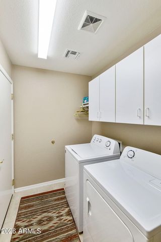 3423 E CHERRY HILLS Place, Chandler, AZ 85249