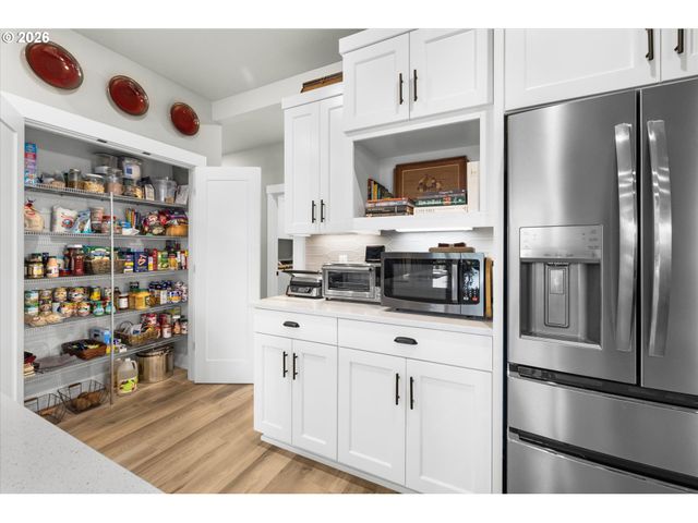 1330 Se 13TH Pl, Canby, OR 97013