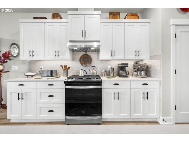 1330 Se 13TH Pl, Canby, OR 97013