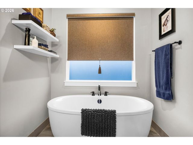 1330 Se 13TH Pl, Canby, OR 97013