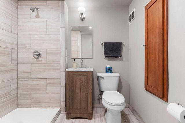 100 N NORTHVIEW ROAD, Green Bay, WI 54311