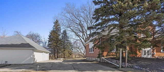 100 N NORTHVIEW ROAD, Green Bay, WI 54311