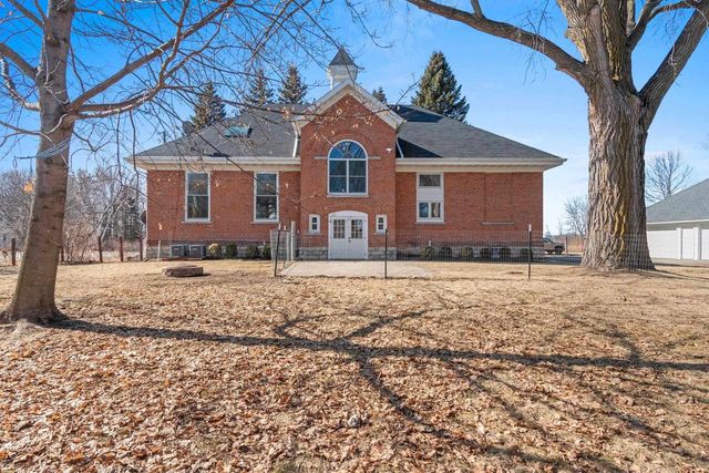 100 N NORTHVIEW ROAD, Green Bay, WI 54311