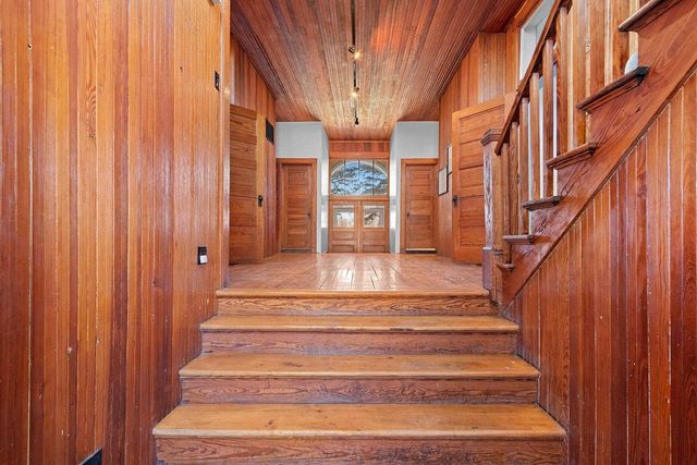 100 N NORTHVIEW ROAD, Green Bay, WI 54311