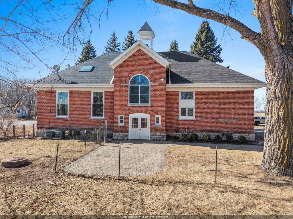 100 N NORTHVIEW ROAD, Green Bay, WI 54311