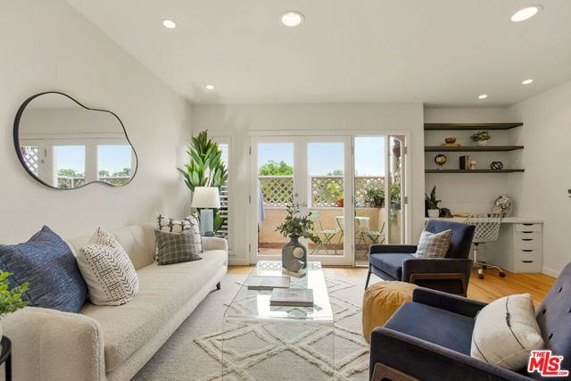 4807 Beck Avenue 16, North Hollywood, CA 91601