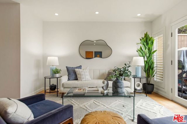4807 Beck Avenue 16, North Hollywood, CA 91601