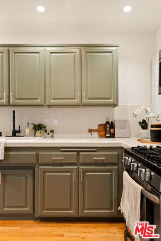 4807 Beck Avenue 16, North Hollywood, CA 91601