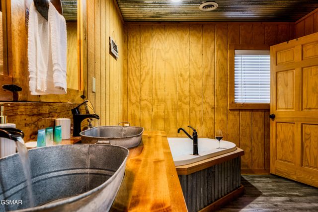 2150 Cub Circle, Sevierville, TN 37862