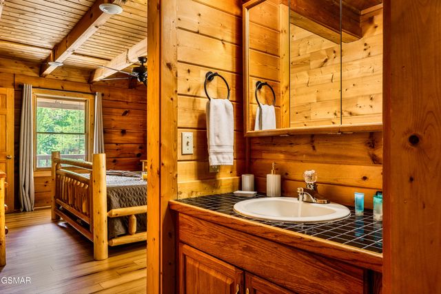 2150 Cub Circle, Sevierville, TN 37862